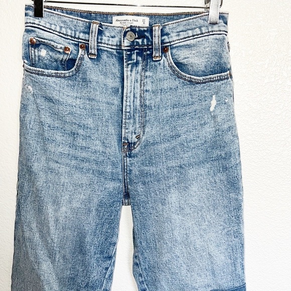 Abercrombie & Fitch The Ankle Straight Ultra High Rise Acid Wash Colorblock Jean - Picture 2 of 10